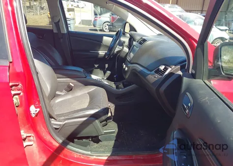 2020 Dodge Journey Crossroad from USA, damaged, VIN 3C4PDCGB8LT181643